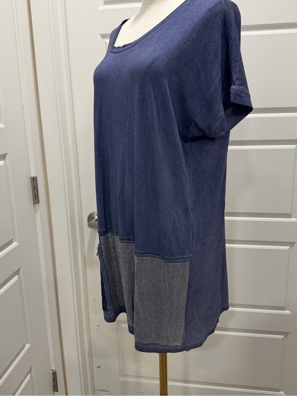 Tricotto got Blue Short Sleeve Tunic Top with Rhinestone Accents - Picture 3 of 9